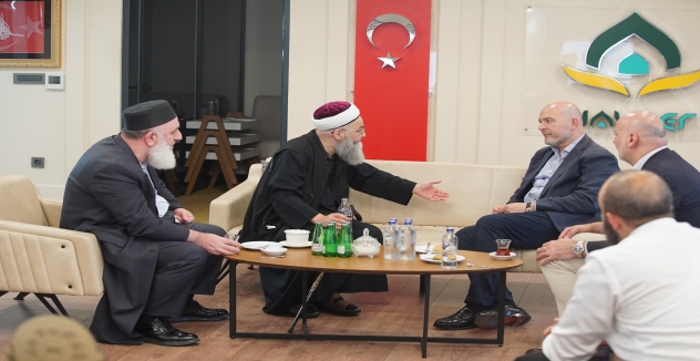 Süleyman Soylu, HAYDER’i Ziyaret Etti: Memleket Meseleleri ve Sivil Toplumun Rolü Ele Alındı
