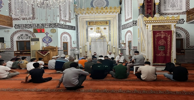Süleyman Soylu Mevlid Kandili’ni Piyalepaşa Camii’nde İdrak Etti