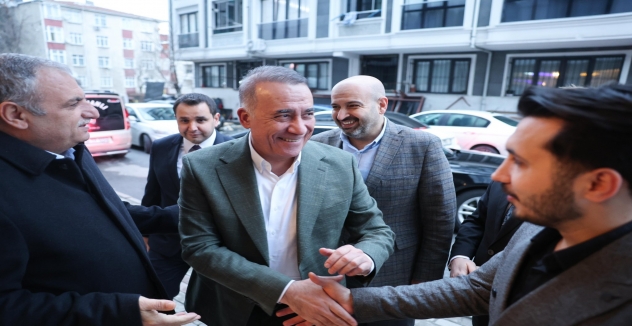 Sultangazi Belediye Başkanı Abdurrahman Dursun, Adıyamanlılar Vakfı’nın Gönül Sofrasında Hemşehrilerle Buluştu