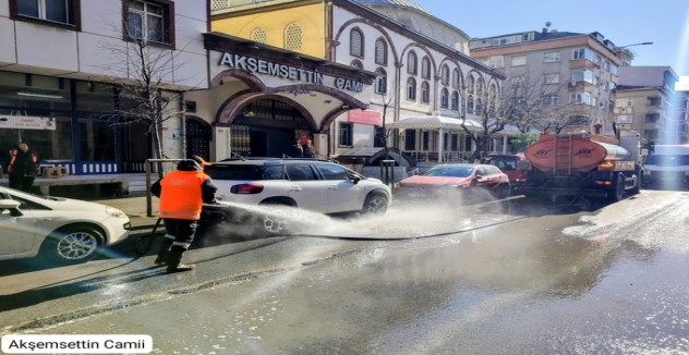 Sultangazi Belediyesi’nden Camilerde Örnek Temizlik Çalışması