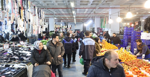 Sultangazi Belediyesi’nden Çarşamba Pazarı’nda Zabıta Denetimi