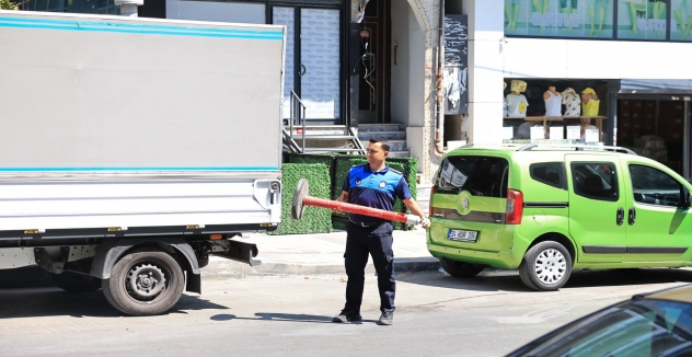 Sultangazi'de Kaldırım İşgali ve Duba Denetimleri Aralıksız Devam Ediyor