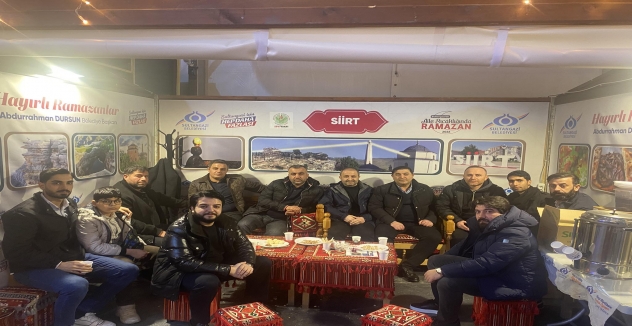 Sultangazi’de Siirtli Hemşerilere Ramazan Coşkusu: Abdulkadir Çiçek Ramazan Çadırında Misafirlerini Ağırlıyor