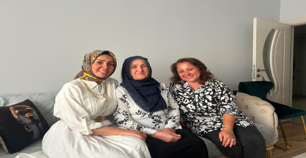 Tuğba Dursun’dan Esentepe ve Sultançiftliği’nde Hane Ziyaretleri