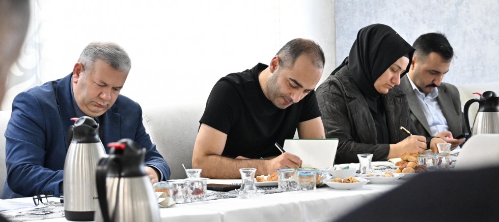 Gaziosmanpaşa Belediye Başkan Vekili Eray Karadeniz’den Proje ve Çalışma Toplantısı