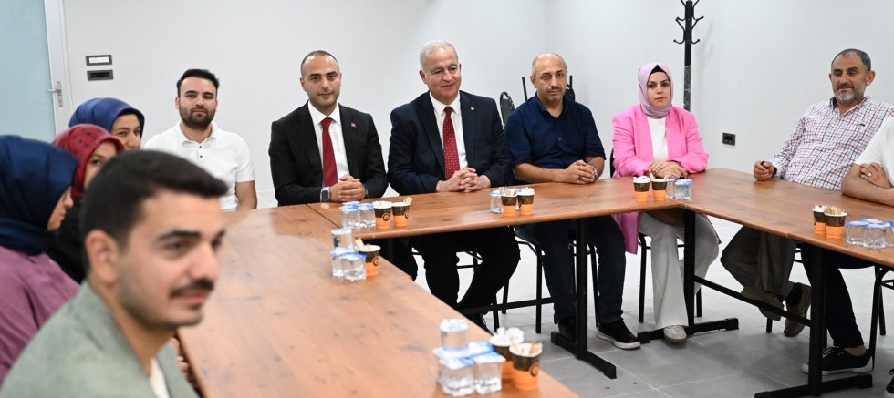 Gaziosmanpaşa Belediye Başkan Vekili Eray Karadeniz'den Taziye Ziyareti