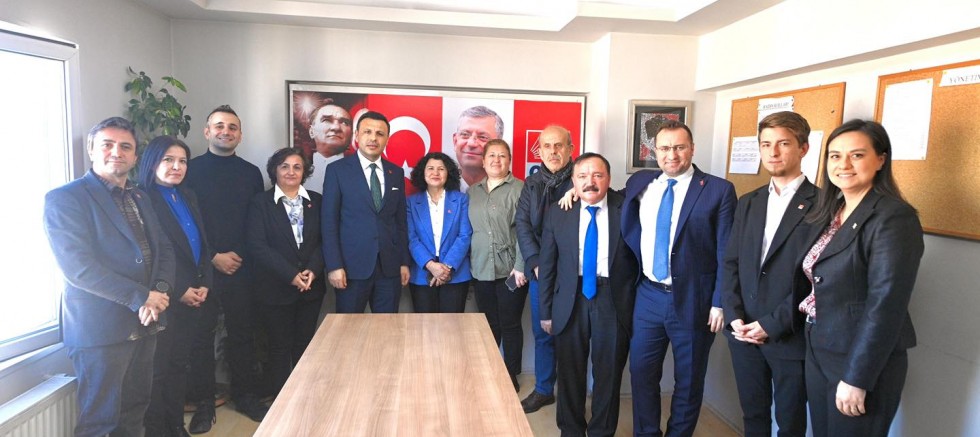 Gaziosmanpaşa CHP’de Flaş Gelişme: 15 Yönetici İstifa Etti, İlçe Yönetimi Düştü