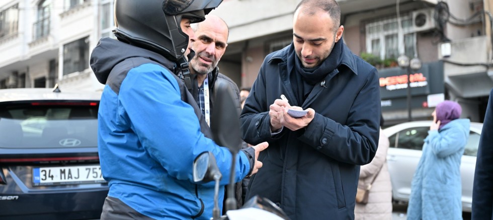 Gaziosmanpaşa’da İftar Öncesi Esnafa Hayırlı Kazanç Dileği