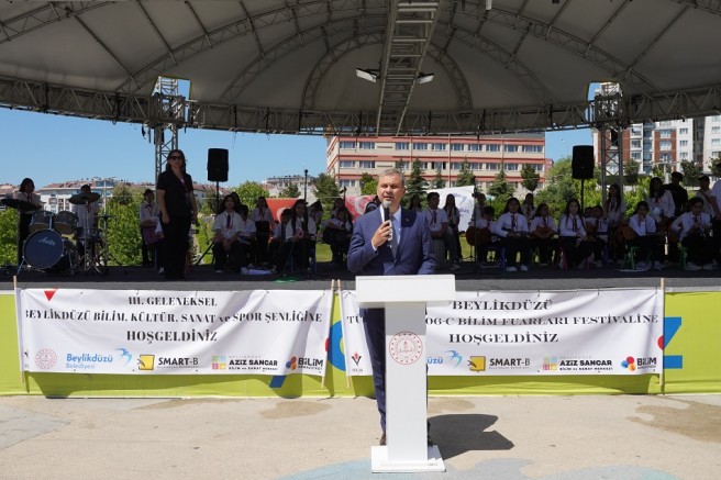 GENÇ MUCİTLER BEYLİKDÜZÜ’NDE BİLİMLE BULUŞTU