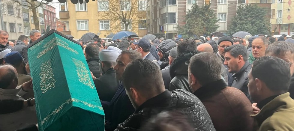 Hanifi Koç’un Acı Günü: Fatma Koç Son Yolculuğuna Uğurlandı: Sultangazi’de Binlerce Kişi Katıldı