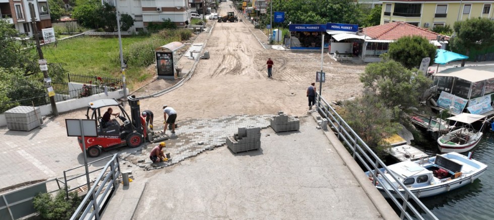  İKİZÇAY MAHALLESİ’NDE YOLLAR YENİLENİYOR
