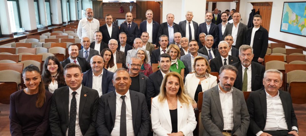 İnan Güney’den 11 Ay Sonra İBB CHP Grup Toplantısı Mesajı
