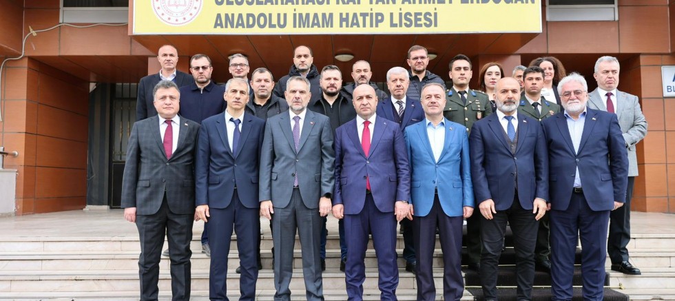 İstiklal Marşı’nın kabulü Bayrampaşa’da törenle kutlandı