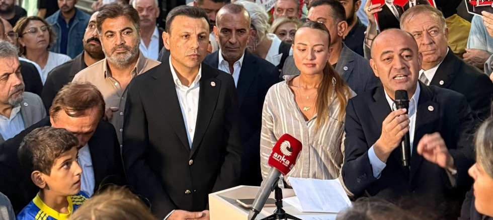 Kanber Koçak’tan Yeni Parti Bayrampaşa İlçe Başkanlığı Açılışına Destek