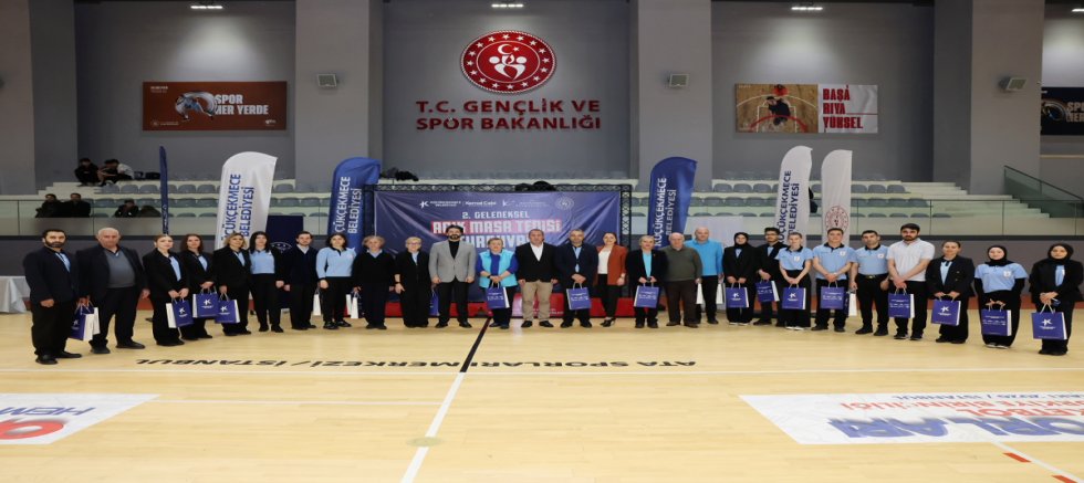 2. GELENEKSEL AÇIK MASA TENİSİ TURNUVASI DÜZENLENDİ