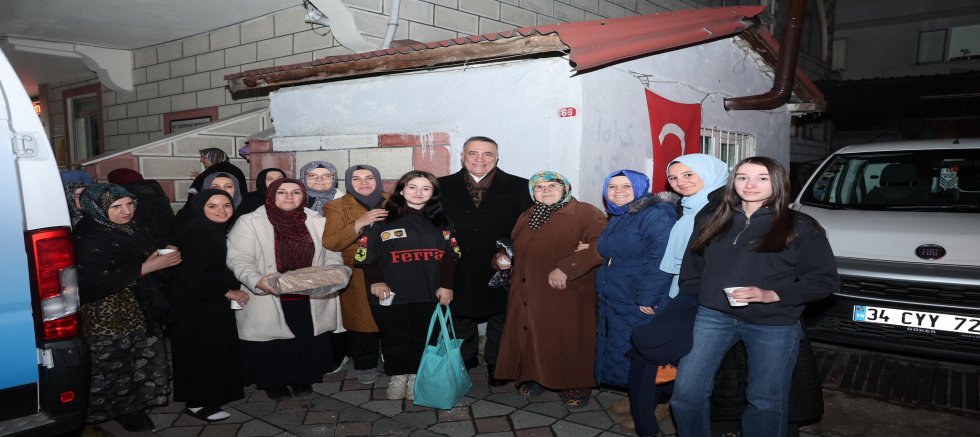 Abdurrahman Dursun Teravih Namazını Hacı Bayram-ı Veli Camii’nde Kıldı