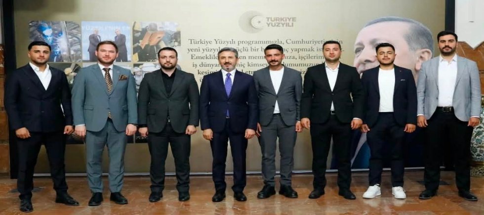 Adıyaman Dernekler Federasyonu Gençlik Kolları'ndan Bakan Yardımcısı Ahmet Aydın'a Ziyaret