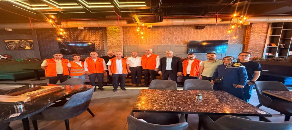 AK Parti Gaziosmanpaşa İlçe Başkanı İsmail Ergüneş’ten Esnaf Ziyareti