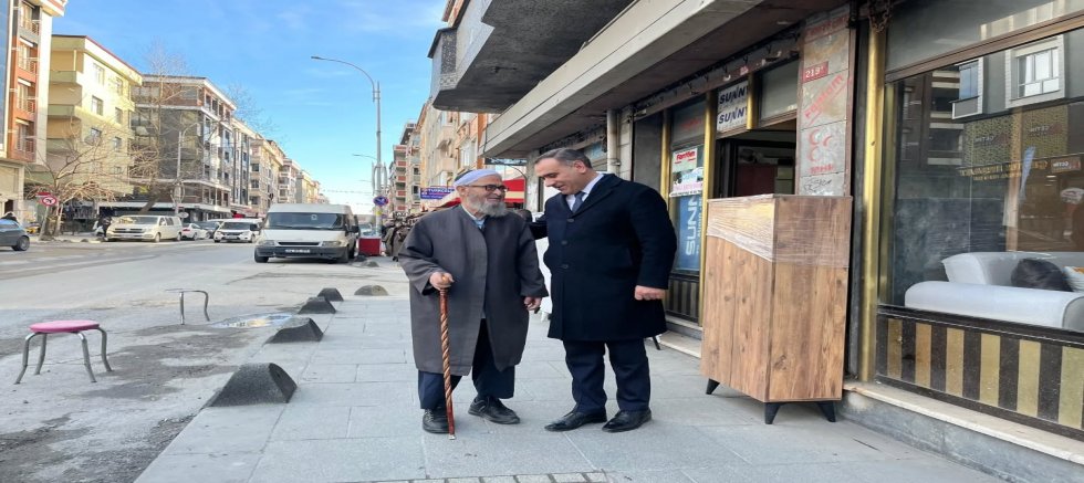 AK Parti Sultangazi İlçe Başkanı İmdat Kamacı’dan İsmetpaşa Mahallesi’nde Esnaf Ziyareti