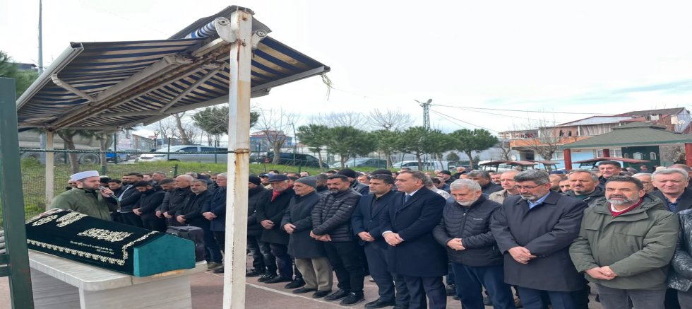 AK Parti Sultangazi İlçe Başkanı İmdat Kamacı, Haves Hanımefendi’yi Dualarla Uğurladı