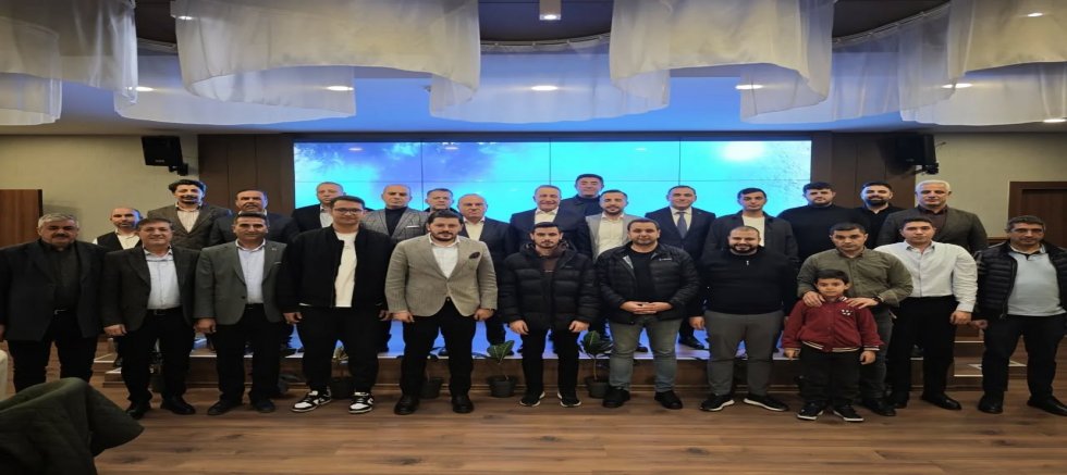 AK Parti Sultangazi İlçe Başkanı İmdat Kamacı, Hüseyin Alagöz’ün İftar Programına Katıldı