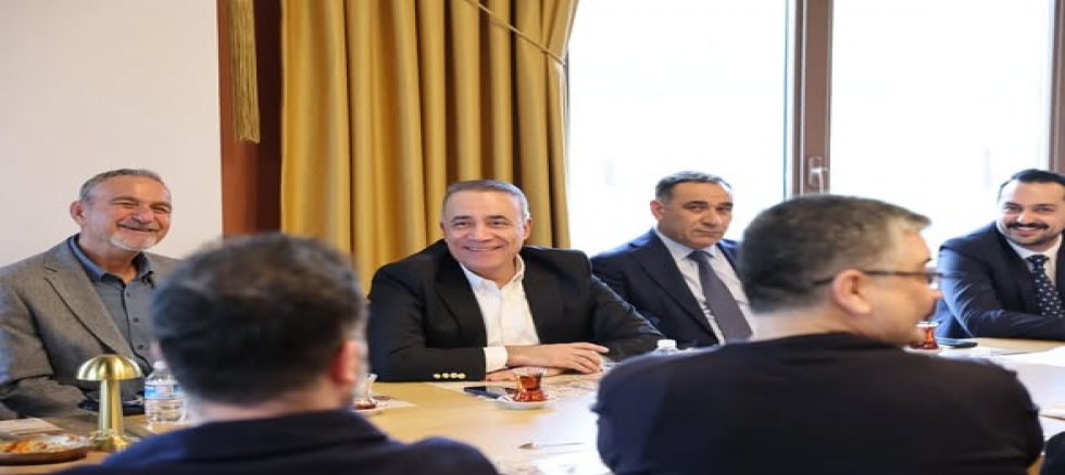 AK Parti Sultangazi İlçe Başkanı Kamacı, Sürücü Kursu Temsilcileriyle Bir Araya Geldi