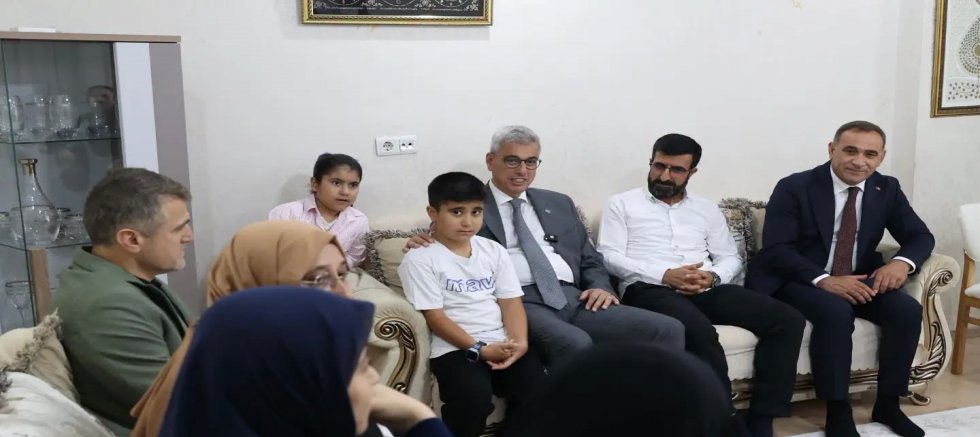 AK Parti Sultangazi Teşkilatı Sahada: Türkiye Yüzyılı Buluşmaları Kapsamında Gazi Servet Can’a Ziyaret