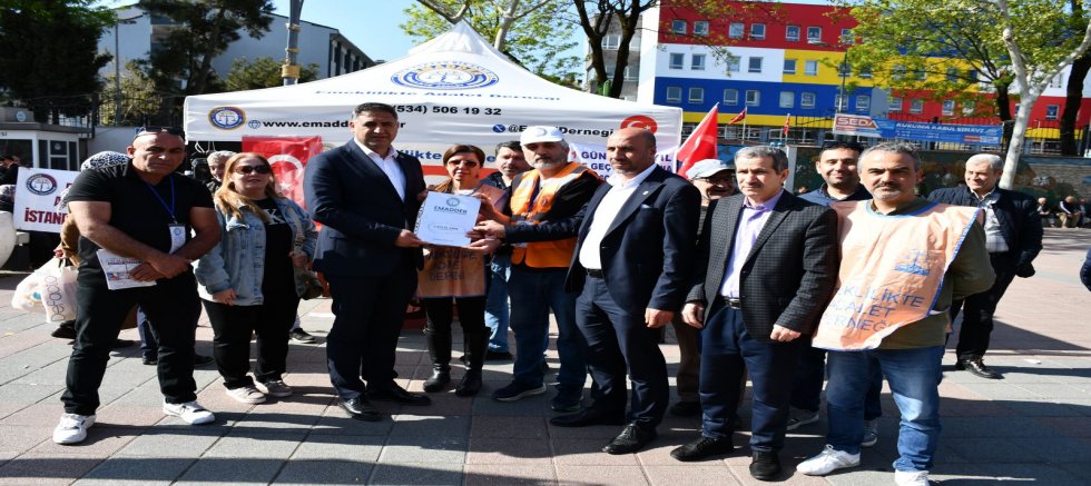 Av. Ali Acar, Emeklilikte Adalet Derneği Standını Ziyaret Etti: 