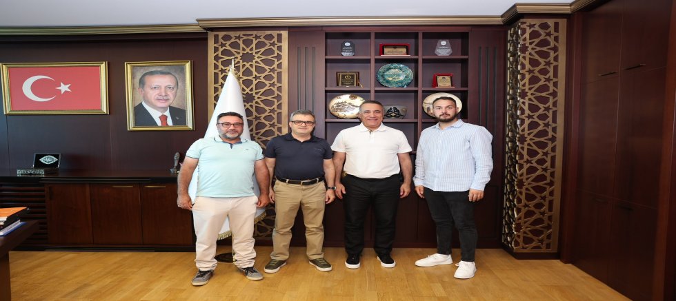Başkan Abdurrahman Dursun, Farklı Kurum ve STK Temsilcilerini Sultangazi'de Ağırladı