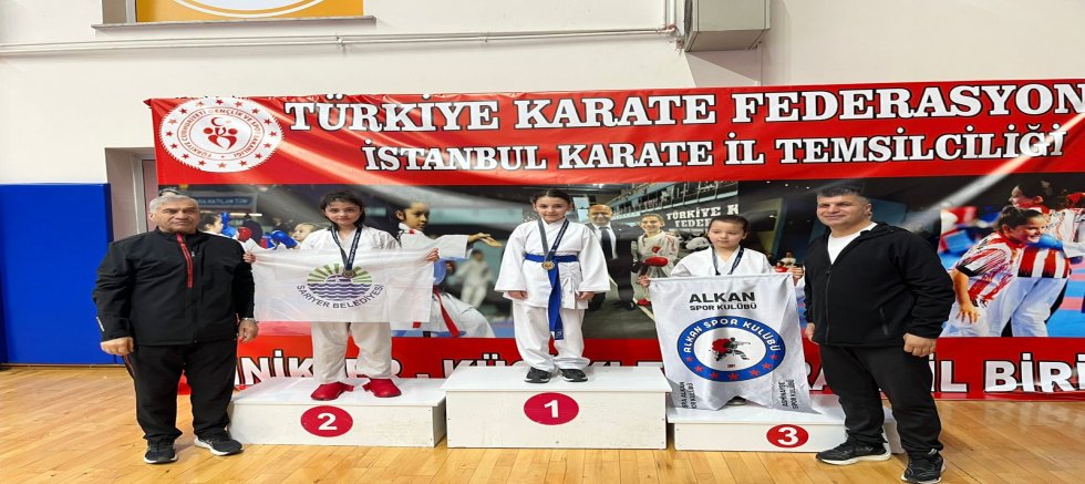BAŞKAN AKSU: SPORCULARIMIZI VE ANTRENÖRLERİMİZİ YÜREKTEN TEBRİK EDİYORUM