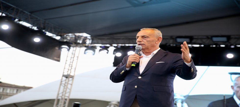 Başkan Çebi: Çocuklarımızın ve ailelerinin mutluluğuna şahit olmak çok güzel