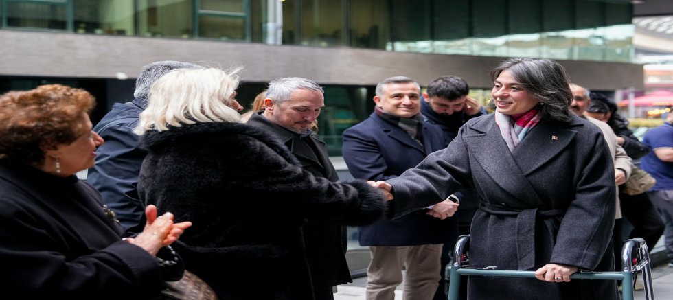 BAŞKAN DEDETAŞ, BELEDİYE ÇALIŞANLARIYLA BAYRAMLAŞTI