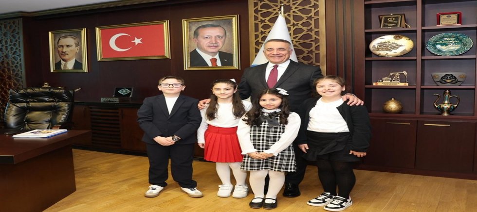 Başkan Dursun’dan 23 Nisan Ulusal Egemenlik ve Çocuk Bayramı Mesajı