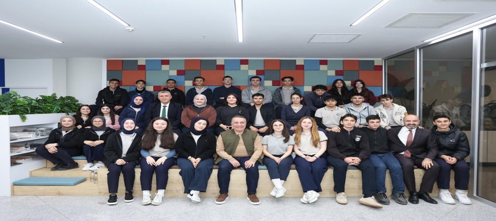 Başkan Dursun Gençlerle Bir Arada