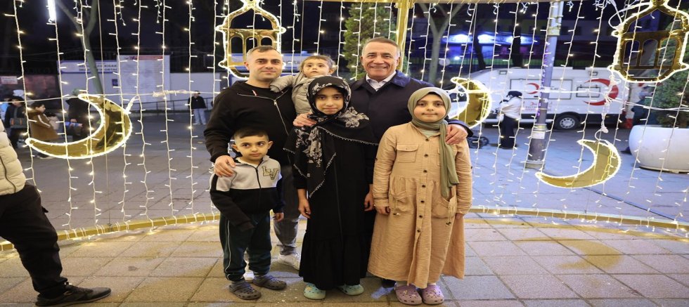 Başkan Dursun Kandilde Komşularıyla Nice Beraber Ramazanlara