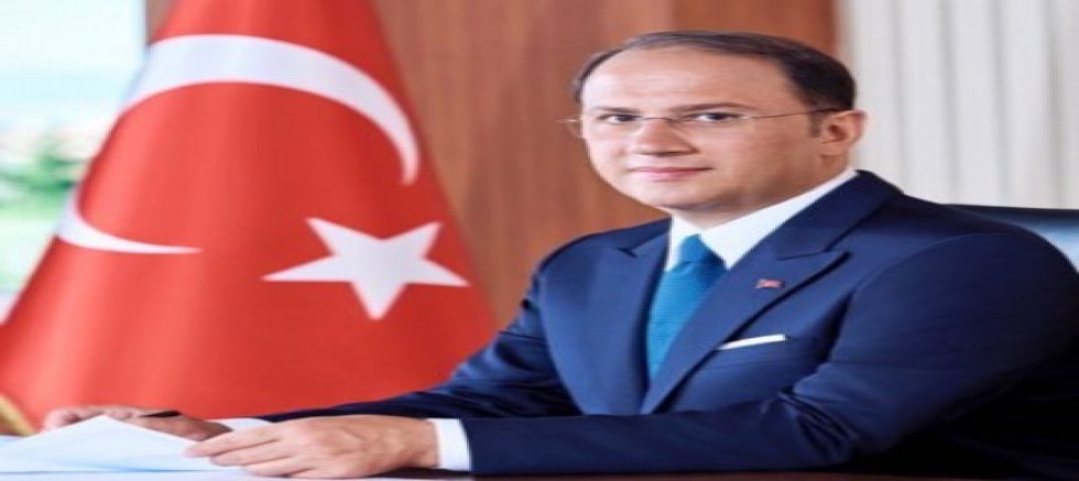 Başkan Mehmet Murat Çalık'tan ,Nazım Hikmet mesajı