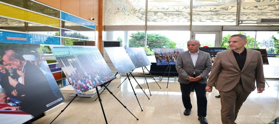Bayrampaşa Belediyesi’nde 15 Temmuz temalı resim sergisi açıldı