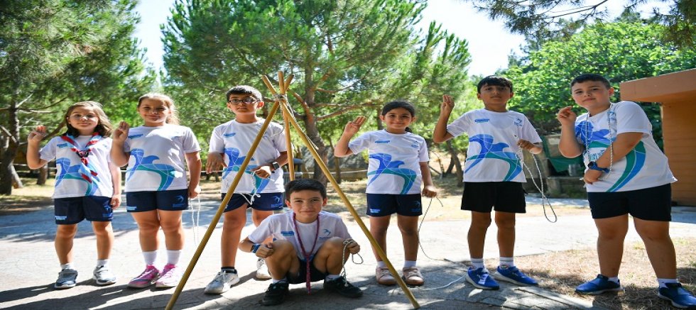 BEYLİKDÜZÜ’NDE ÖĞRENCİLER YAZI SPORLA GEÇİRİYOR