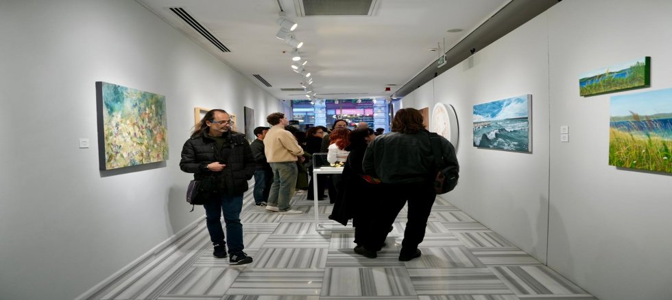 ‘BİR BAHAR GÜNÜ’ KARMA SERGİSİ İSTİKLAL SANAT GALERİSİ’NDE AÇILDI 