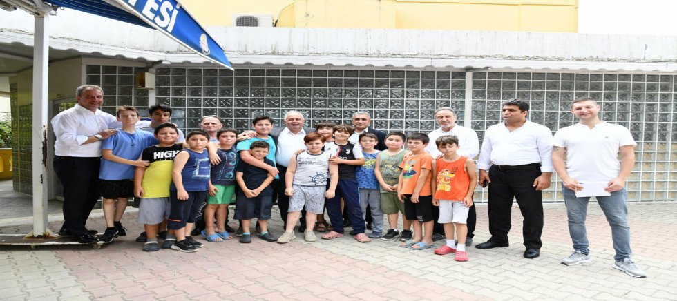   Çatalca Belediye Başkanı Mesut Üner,Sarıyerlilerin evine konuk oldu