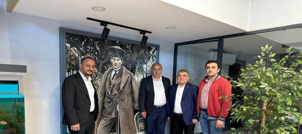 CHP 24. Dönem Amasya Milletvekili Ramis Topal’a Oymaağaç Köyü Kültür ve Dayanışma Derneği’nden Ziyaret