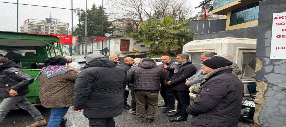 CHP Beşiktaş İlçe Başkanı Mehmet Arslan, Efe Yoksuloğlu’nun Cenaze Törenine Katıldı