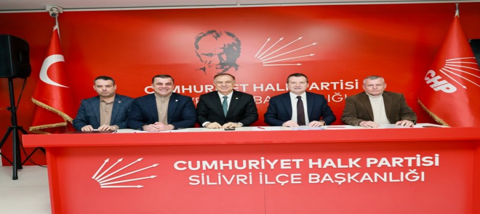 CHP Genel Başkan Yardımcısı Gökan Zeybek , Cumhuriyet Halk Partisi Meclis Grubu toplantısına katıldı.