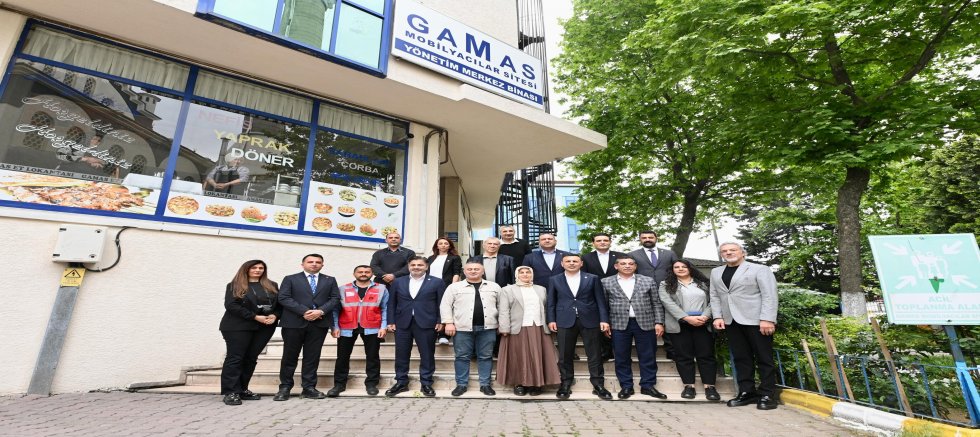 CHP İl Başkanı Özgür Çelik ve CHP Sultangazi İlçe Başkanı Kanber Koçak’tan GAMAS Mobilyacılar Sitesi Ziyareti