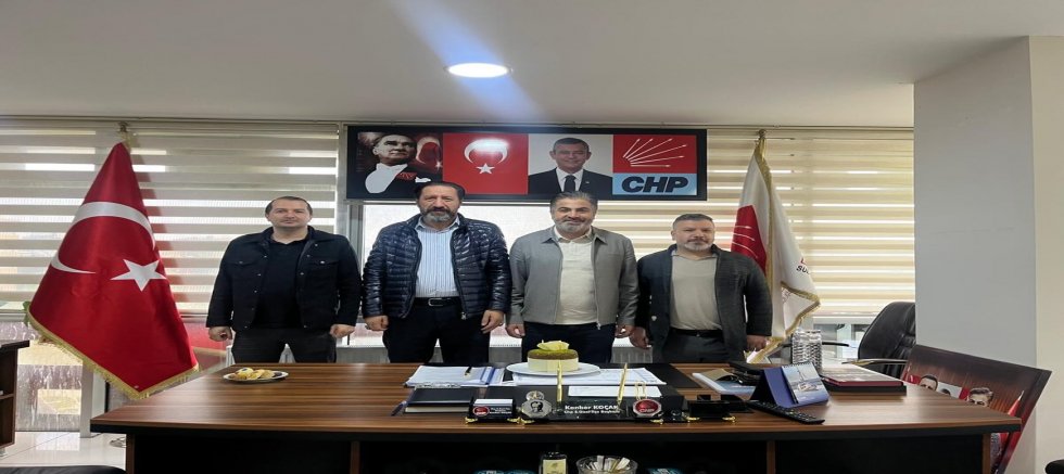 CHP Sultangazi İlçe Başkanı Kanber Koçak, Erzincanlı Misafirlerini Ağırladı