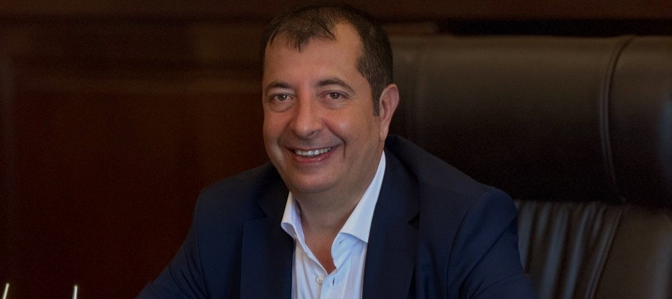 Çiğköfte Otomatı Nişantaşı Üniversitesi’nde: Ömer Aybak’tan Öğrencilere Sürpriz