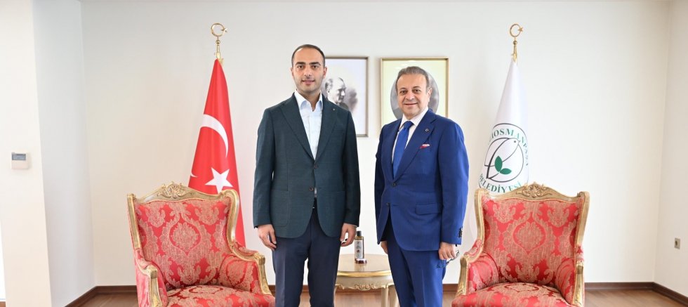 Egemen Bağış,Gaziosmanpaşa  Belediyesi'ni Ziyaret Etti