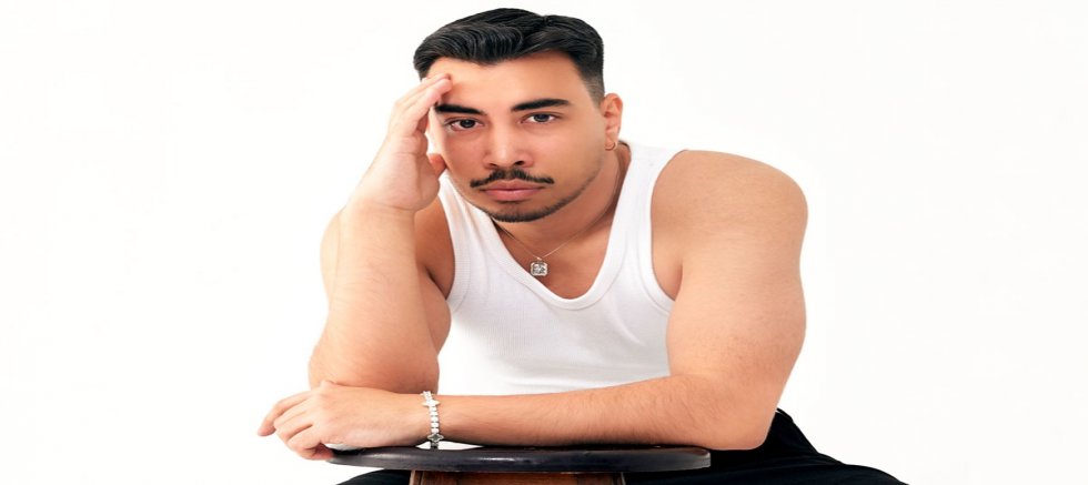 Enes Sayın Kimdir? Kaç Yaşında, Nereli? Genç R&B/Pop Sanatçısı  Müzik Yolculuğuyla Dikkat Çekiyor 