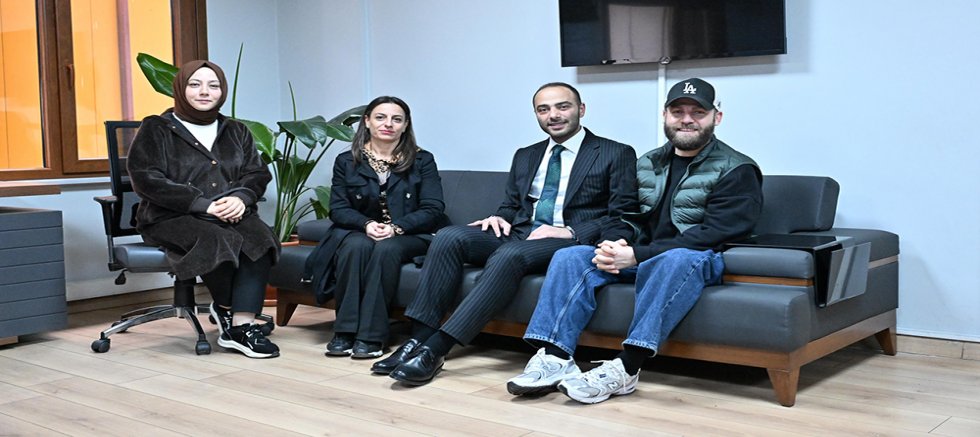 GAZİOSMANPAŞA’DA KAFEDE YAŞANAN TARTIŞMANIN ARDINDAN BELEDİYE BAŞKAN VEKİLİ KARADENİZ TARAFLARI BARIŞTIRDI