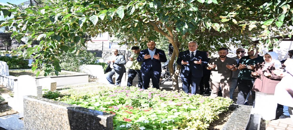 Gaziosmanpaşa’da Merhum Belediye Başkanı Mustafa Yeşil Dualarla Anıldı